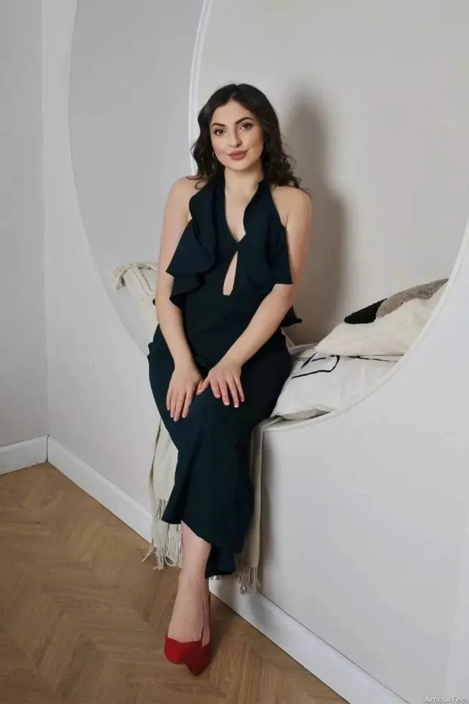 Viktoria Profile image 6