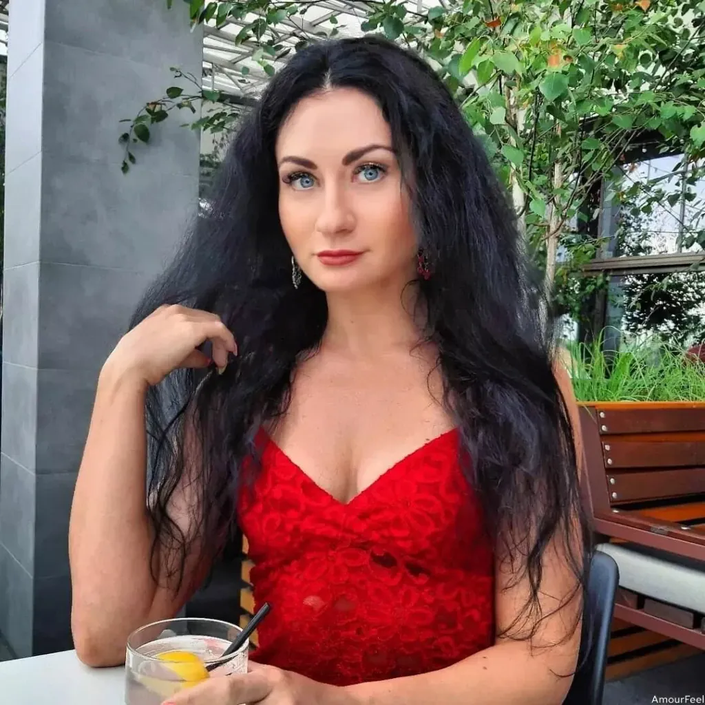 Anna Profile image 9