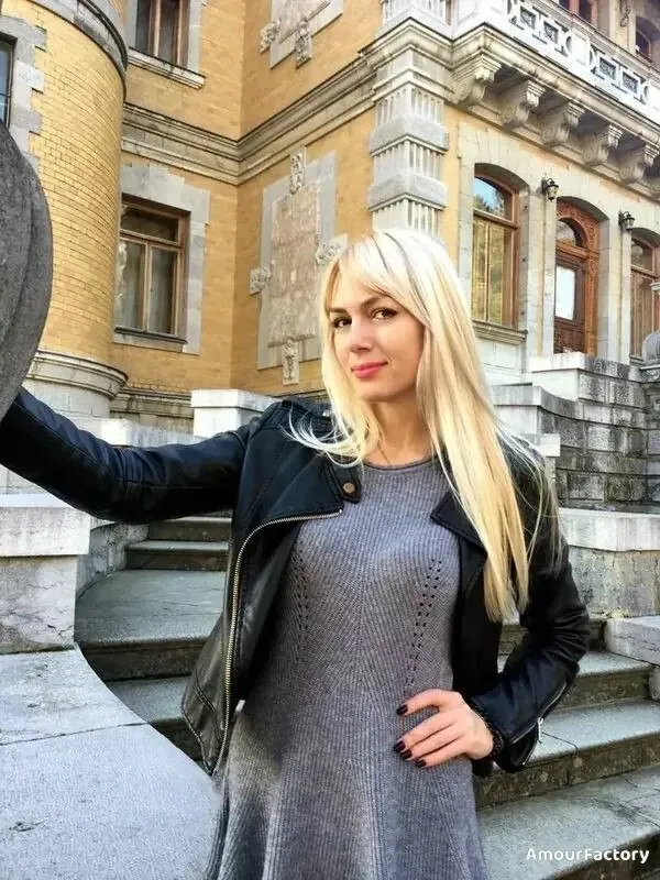 Yulia Ivanova Profile image 1