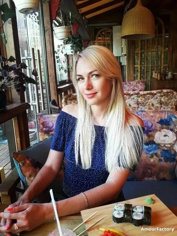 Yulia Ivanova Profile image 3