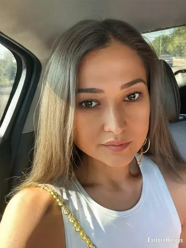 Apimporn Profile image 2