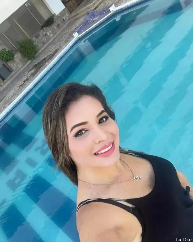 Nataly Profile image 7