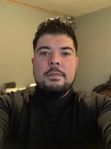 Ricardo Profile image 1