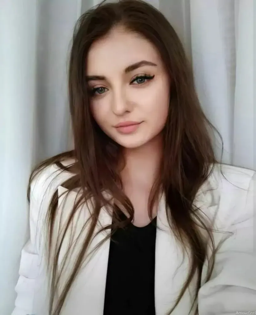Viktoria Profile image 8