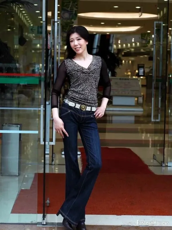 Laurie Profile image 3