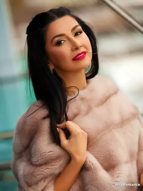 Vera Profile image 4